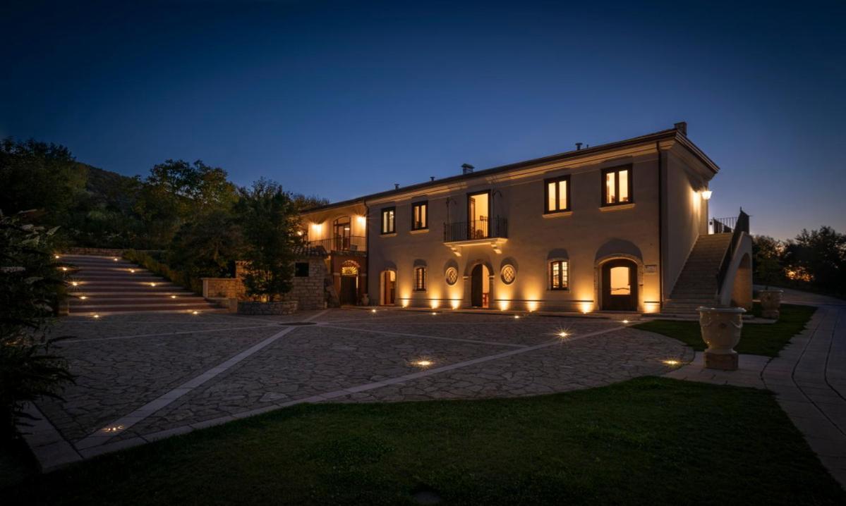 Il Mulino Della Signora Luxury Country House Frigento Bagian luar foto