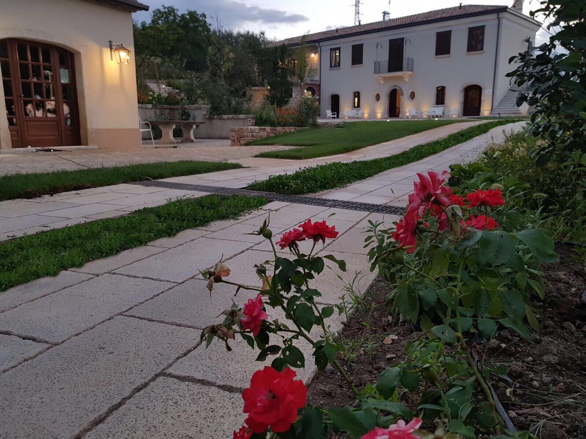 Il Mulino Della Signora Luxury Country House Frigento Bagian luar foto